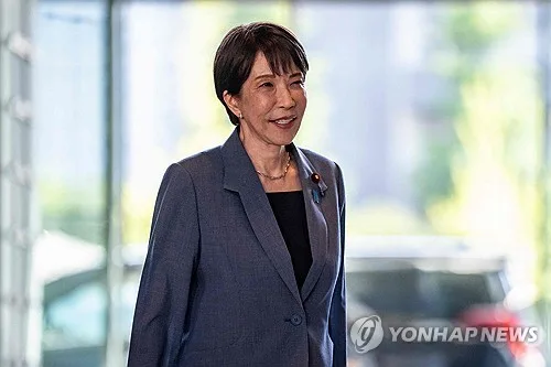 다카이치 정부, 내년부터 식품소비세 8%→1% 한시인하 각의 결정