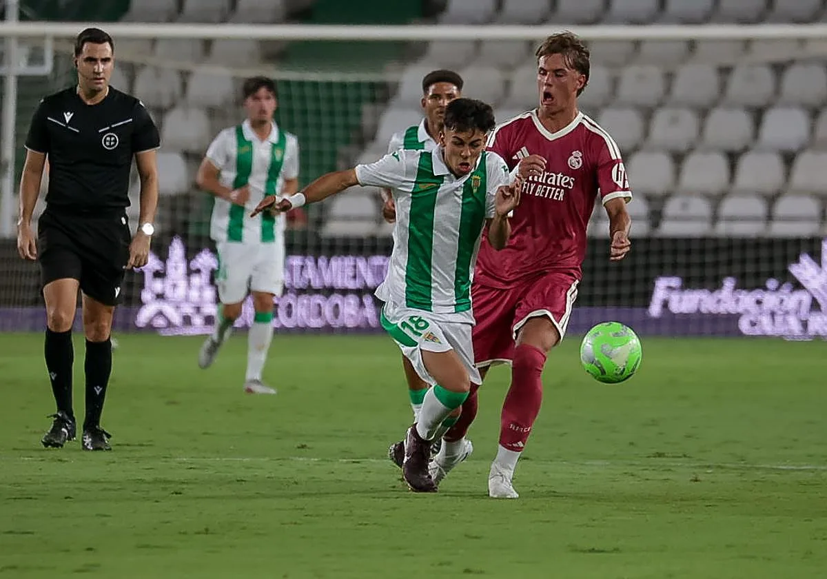 El Córdoba CF planta cara al Real Madrid, pero acaba cediendo en su estreno del Mundial de Clubes Juvenil (1-4)