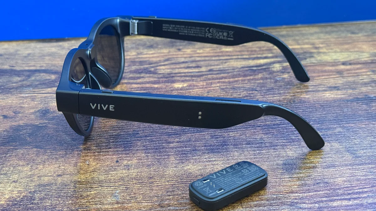 These Meta Glasses Alternatives Found a Way to Last Longer With Snap-On Batteries