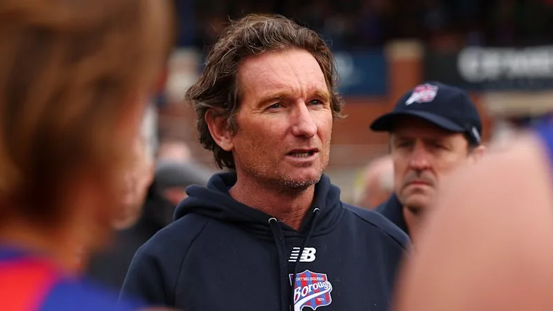 The Bombers finally have their new coach, but now the board is facing a challenge