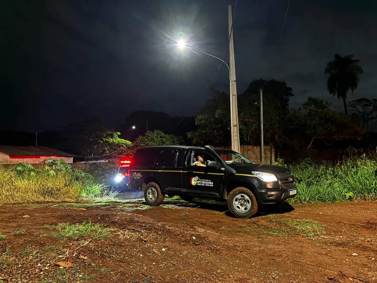 Corpo é encontrado em decomposição às margens de córrego no Universitário