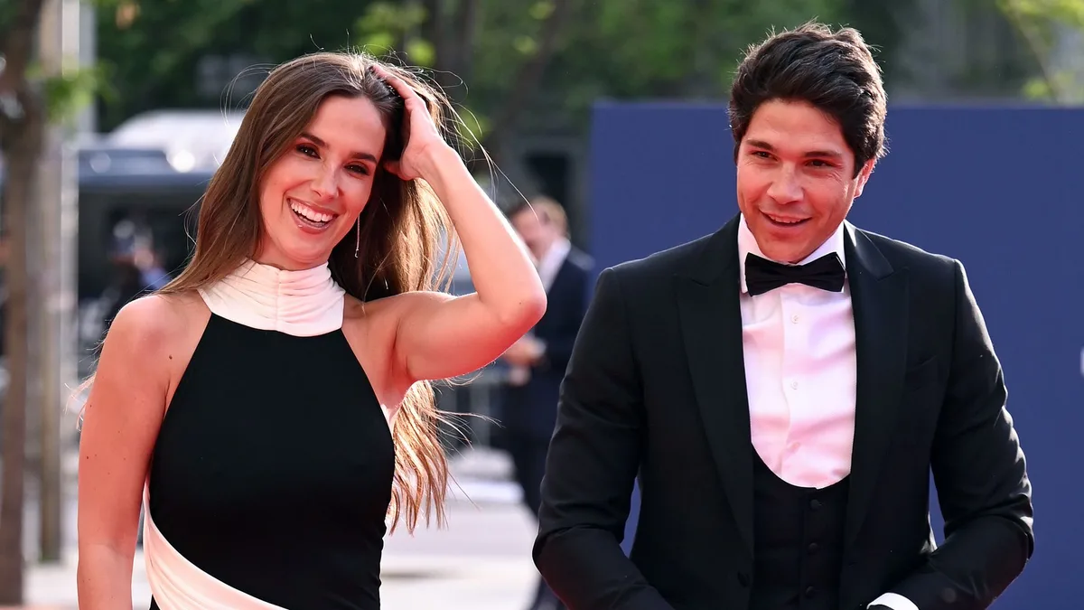María Pombo celebra pletórica su 32 cumpleaños: el romántico momentazo con Pablo Castellano y una tierna foto inédita de su niñez