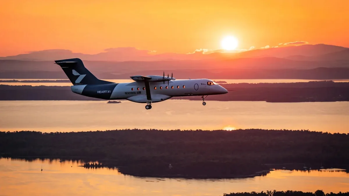 El avión eléctrico más grande del mundo completó su primer vuelo en EEUU