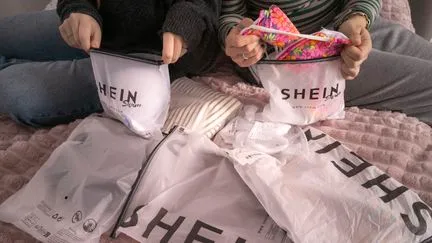 La taxe européenne sur les petits colis chinois fait chuter les importations de 30 à 40% dans l'UE, selon le ministère de l’Economie