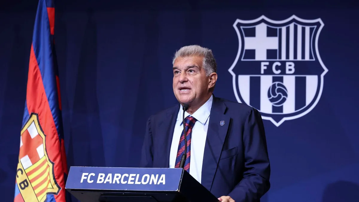 Laporta tensa la cuerda: asegura que Julián Álvarez quiere fichar por el Barça y mantiene su oferta al Atleti