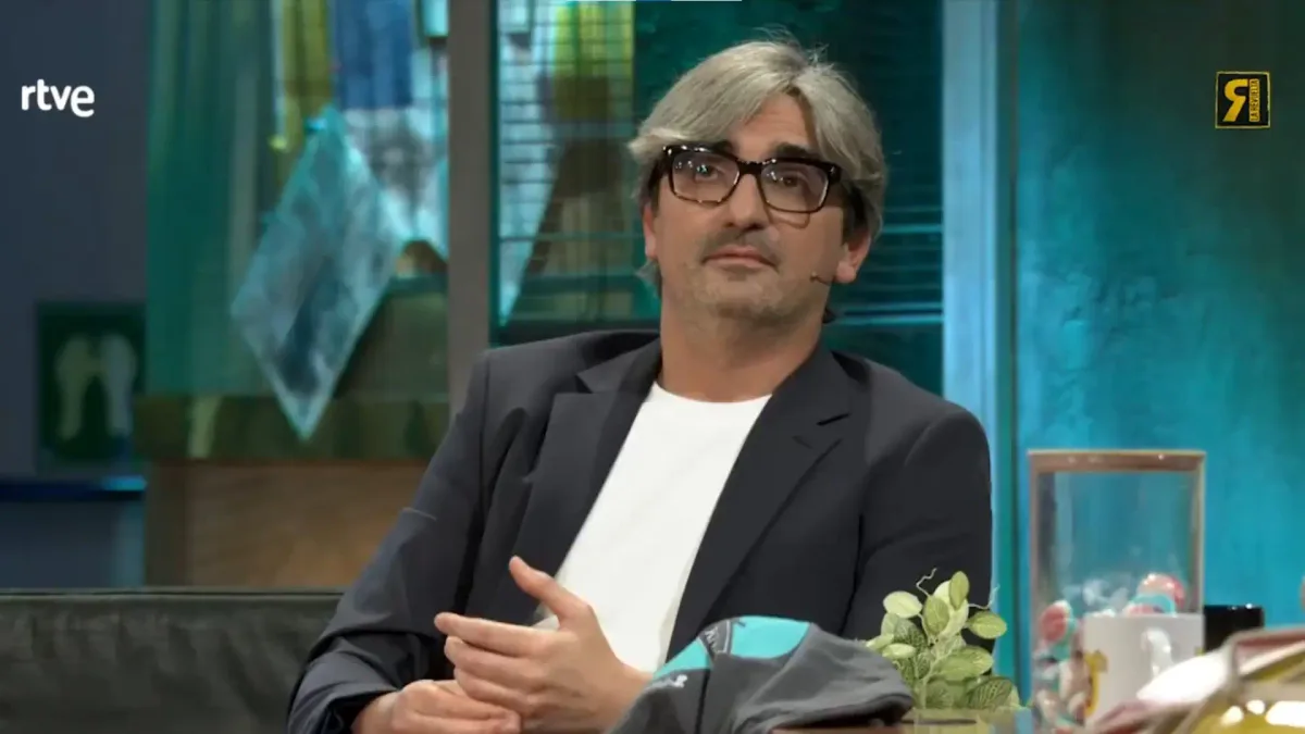 Diego González Rivas, cirujano de 'La Revuelta', revela que han operado al papa con una técnica suya: "Marca España"