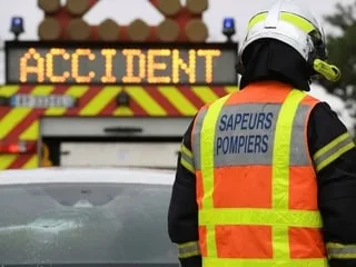 Une piétonne de 59 ans renversée par une voiture en Maine-et-Loire après un violent carambolage