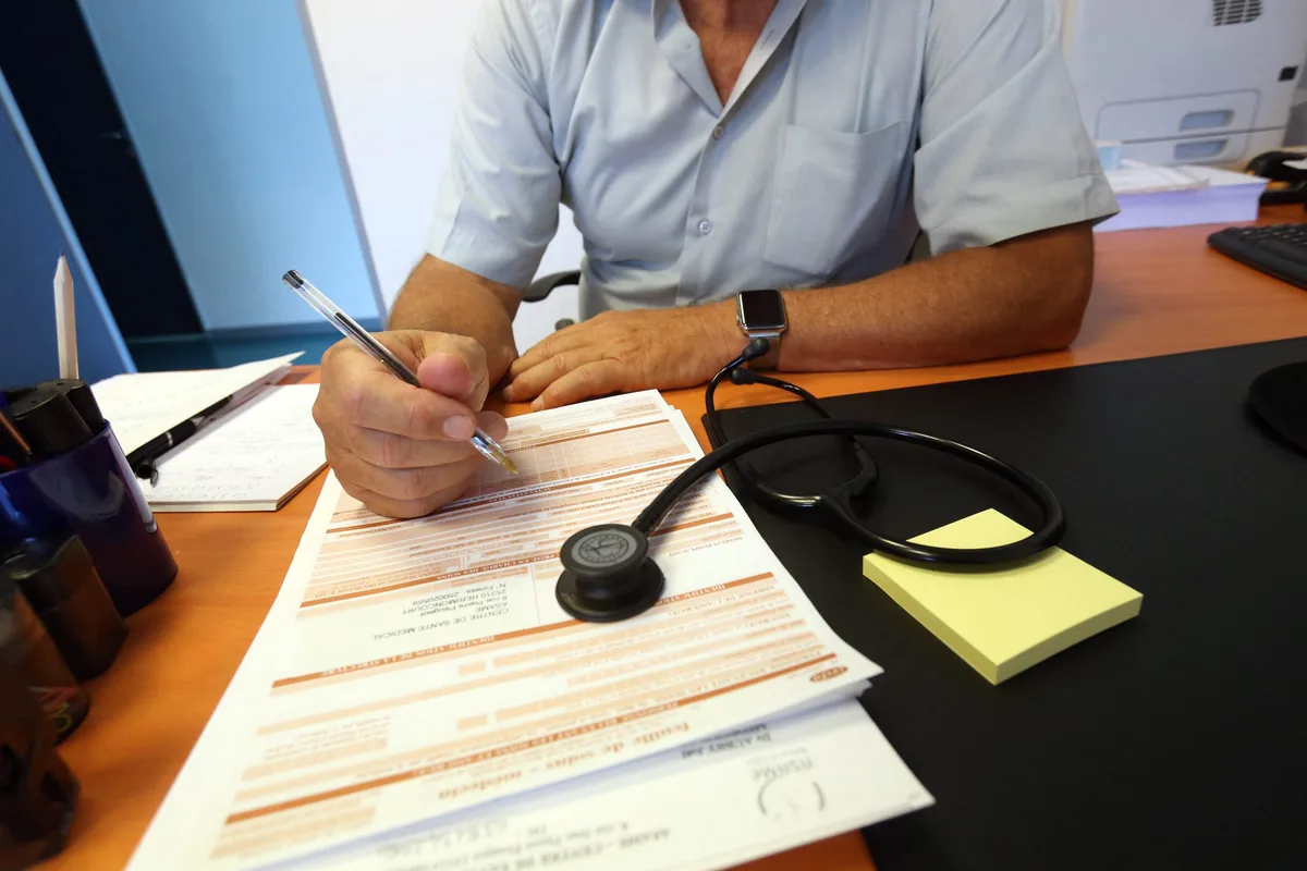 Plafonnement des arrêts maladie : ces autres pays européens qui serrent la vis