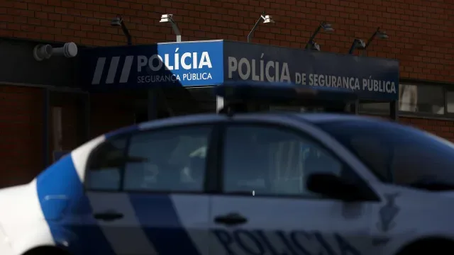 Quatro homens esfaqueados em Sacavém. Três estão em estado grave