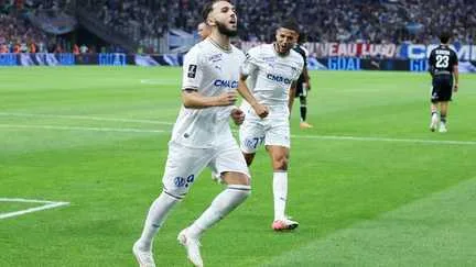 En ouverture de la saison de Ligue 1, l'Olympique de Marseille écrase Strasbourg