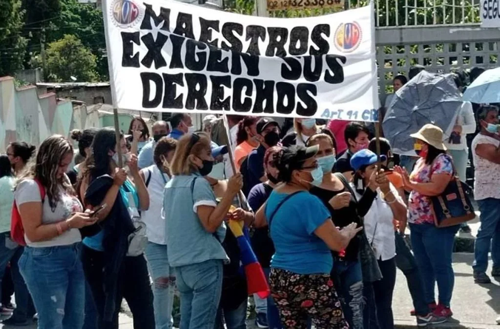 Docentes convocan a protesta el 24 de septiembre por salario digno y derechos laborales