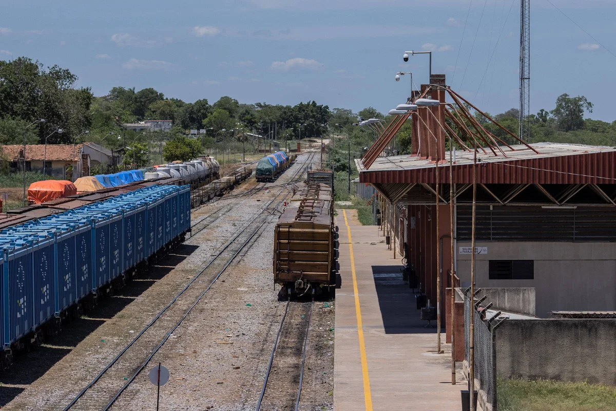 Lendário Trem da Morte volta a operar na Bolívia