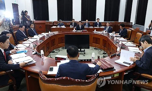 국정원 "북미정상회담 어느 때라도 가능…북미간 대화 징후"(종합)