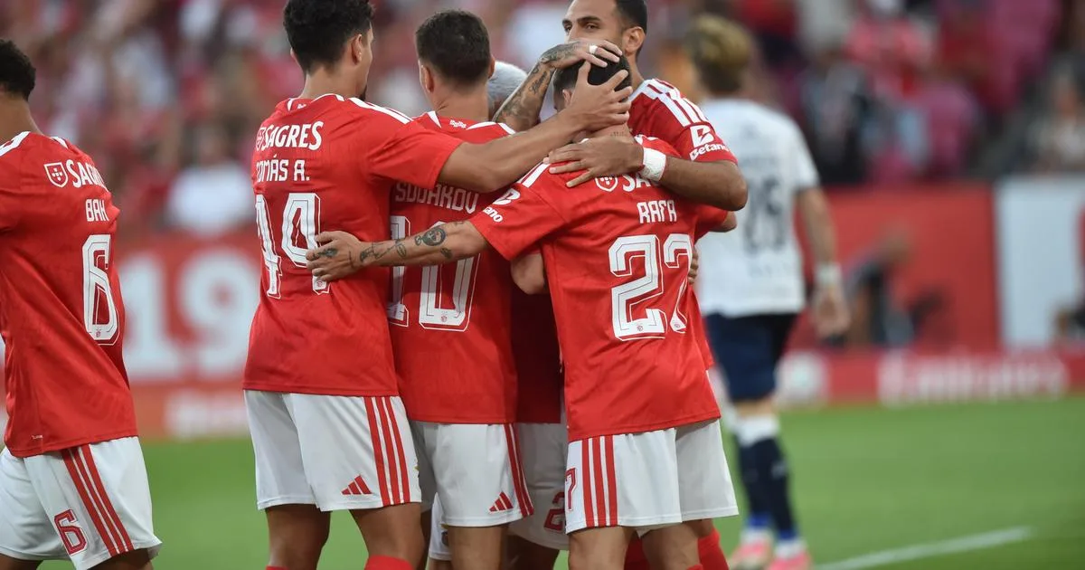 VOTE: qual deve ser o onze do Benfica frente ao Aarhus?