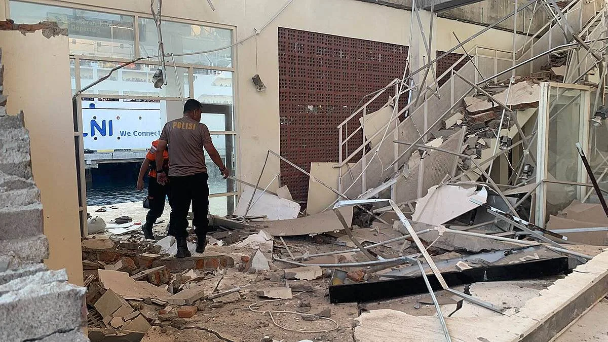Число жертв землетрясения в Индонезии выросло до 51