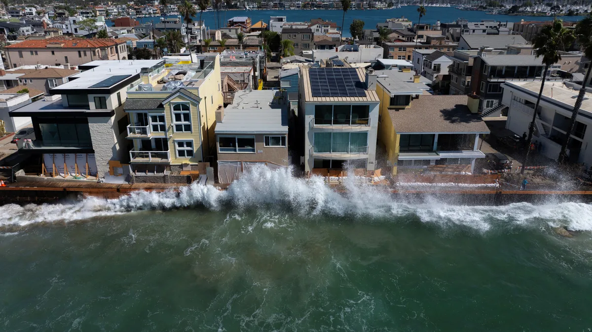 Mudanças climáticas e El Niño intensificaram furacão no México que ganhou força em tempo recorde, diz estudo