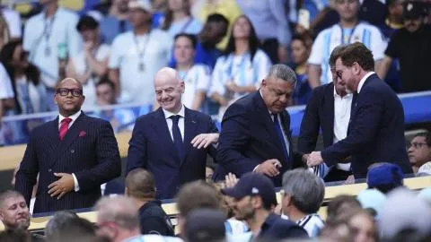 La letra pequeña de la relación a prueba de balas entre Infantino y Argentina