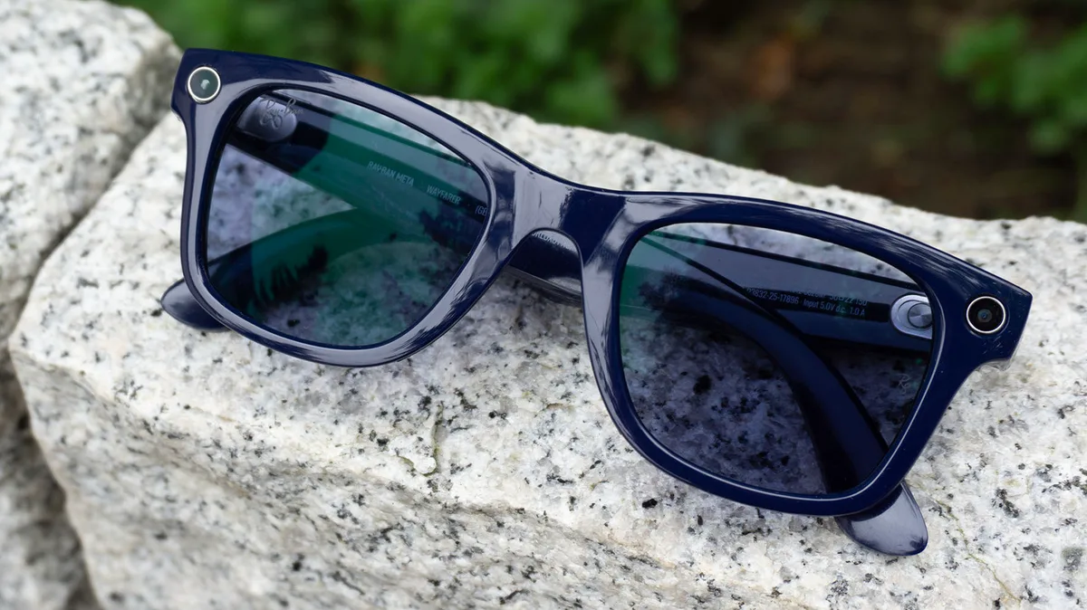 ICE agents can't wear Meta glasses while they work, official memo warns