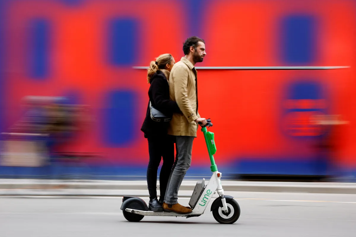 Patinetes e bicicletas elétricas terão limite de 20 km/h em ciclovias de SP; veja novas regras