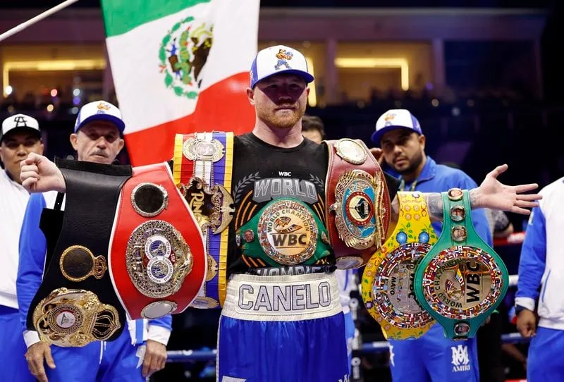De un debut discreto a leyenda del boxeo: el histórico registro de Canelo Álvarez peleando en octubre