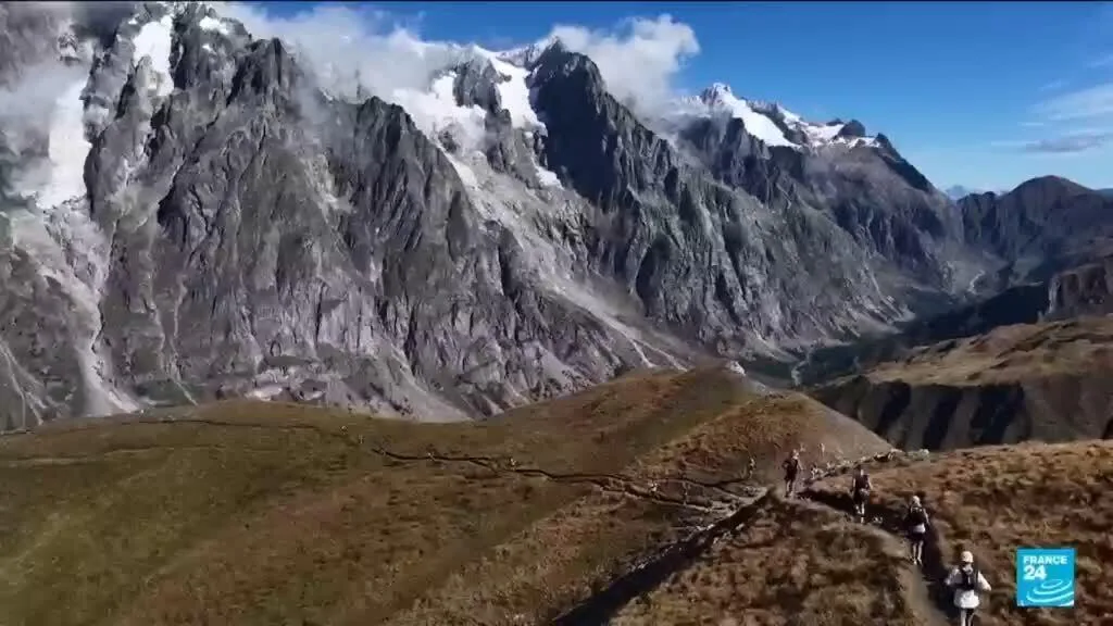 Mont-Blanc : le défi hors norme de 174 kilomètres et près de 10 000 mètres de dénivelé