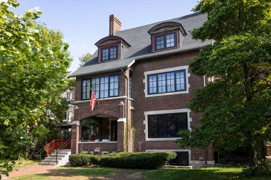 Police investigating report of sexual assault at frat house near University of Chicago; person of interest identified