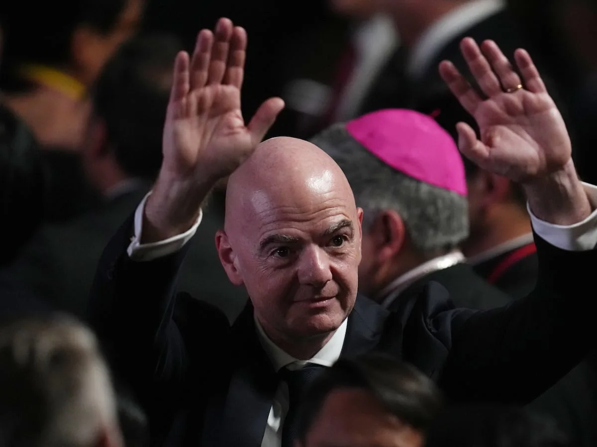 Infantino says he is open to talks and independent review over Fifa reform