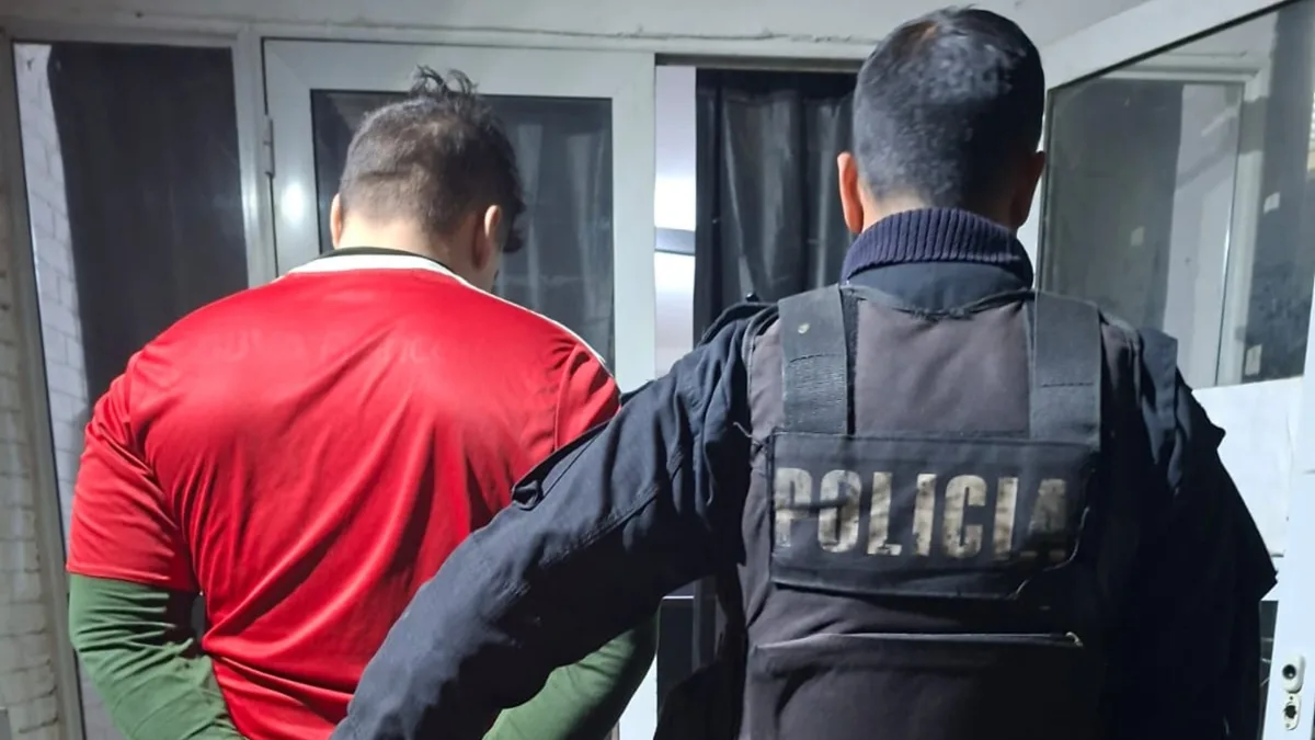 Acusaron a un policía exonerado de Rosario por abusar y matar a una joven de 26 años