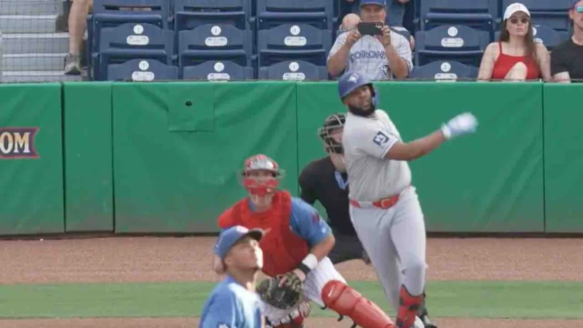 Guerrero Jr. knocks in run with RBI double in first at-bat for Dunedin