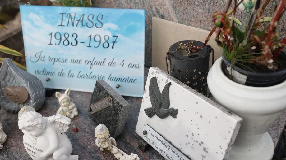 "On veut marquer le coup avant le procès", les habitants de Suèvres rendent hommage à la petite martyre de l'A10