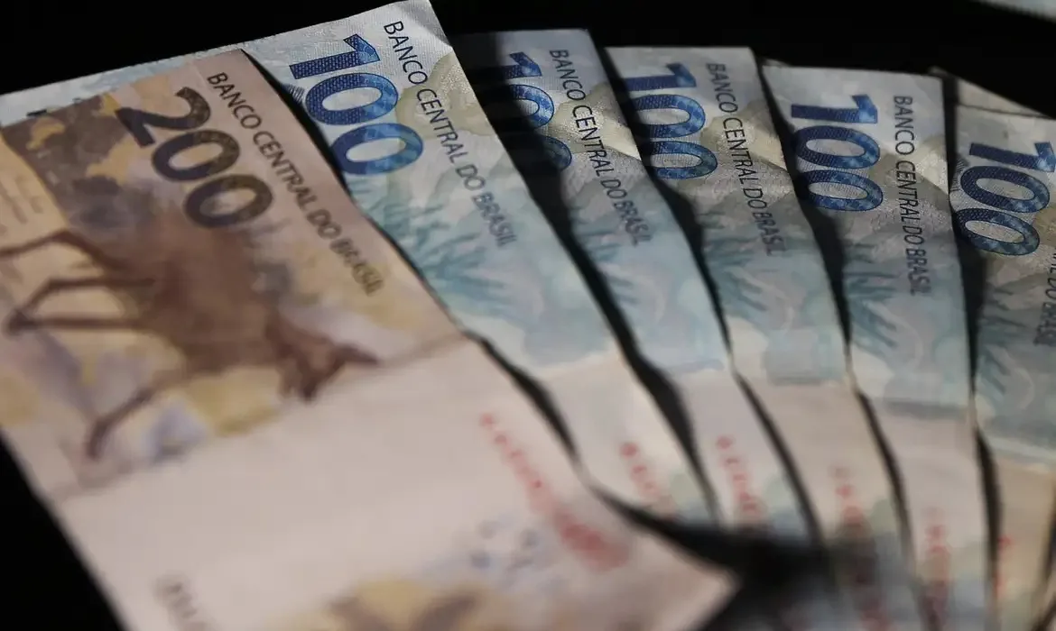 Orçamento de 2027 reserva R$ 45 bilhões para emendas impositivas