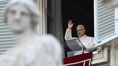 Papst spricht Angelus-Gebet vor Tausenden Gläubigen