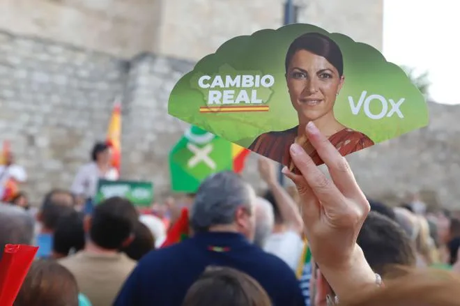 Macarena Olona cambia de rumbo: de aspirar a presidir Andalucía con Vox a mirar "al otro lado del Atlántico"