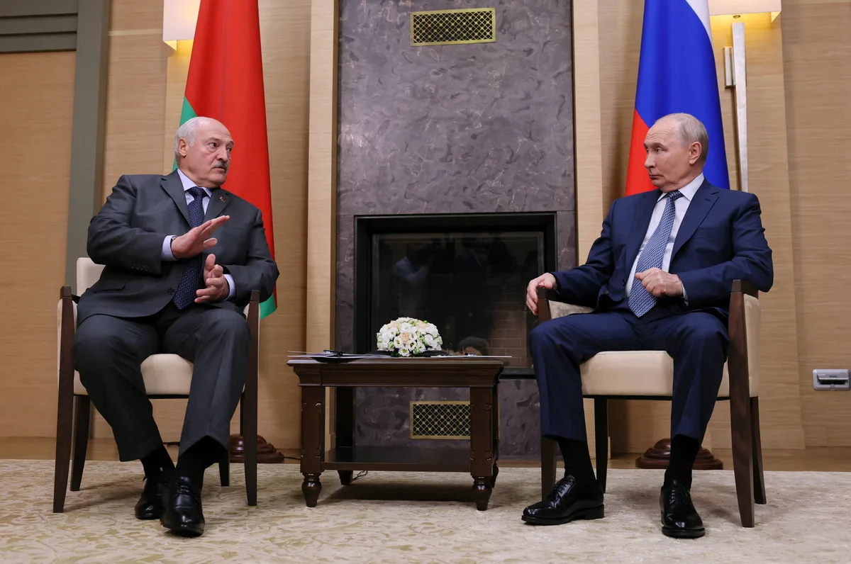 Vladimir Putin recibió al dictador Aleksandr Lukashenko tras las visitas del Vaticano y la CIA a Rusia