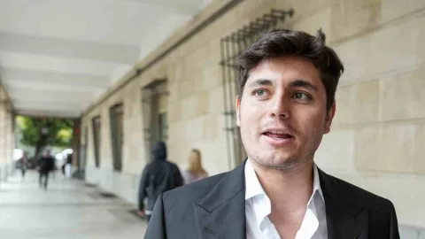 La Justicia impone una orden de alejamiento de 500 metros a Vito Quiles sobre la vivienda de Sarah Santaolalla
