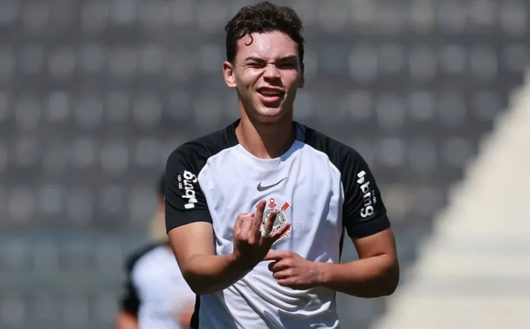 América-MG x Corinthians: prováveis escalações e onde assistir ao jogo pelo Brasileiro sub-17