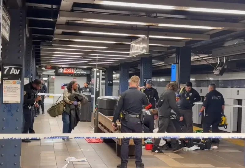 Un hombre fue asesinado a tiros tras una discusión en el metro de Nueva York