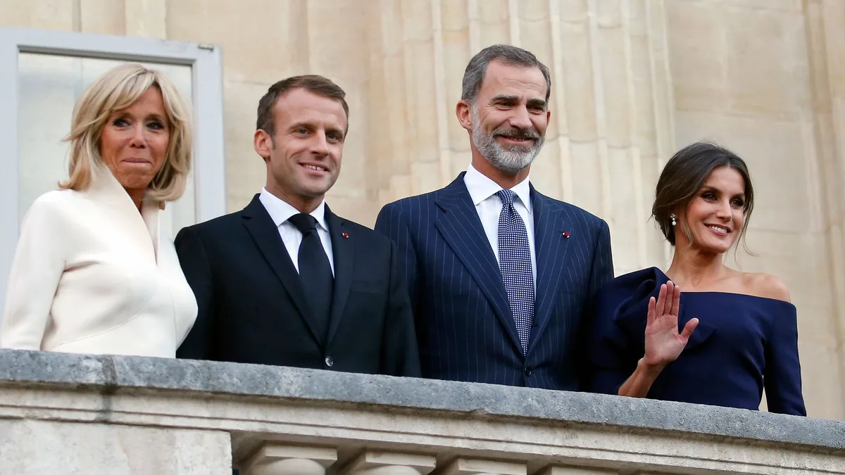 Felipe VI y doña Letizia ejercerán de anfitriones ante los Macron: la visita más especial antes de la mudanza de la infanta Sofía a París
