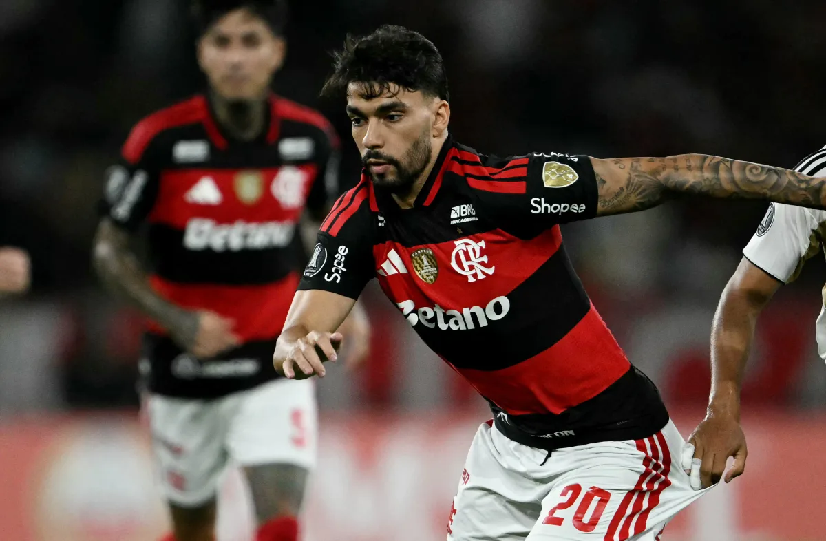 Lucas Paquetá completa 29 anos: confira melhores momentos do meia no Flamengo