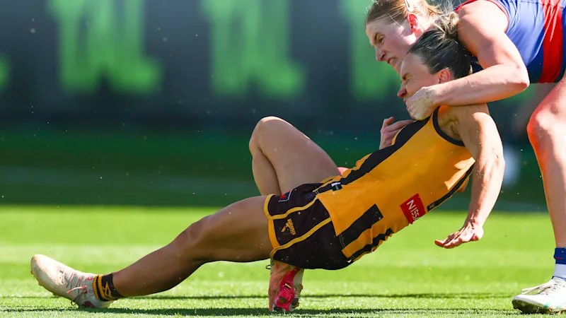 AFLW round five: Top Hawk suffers serious knee injury