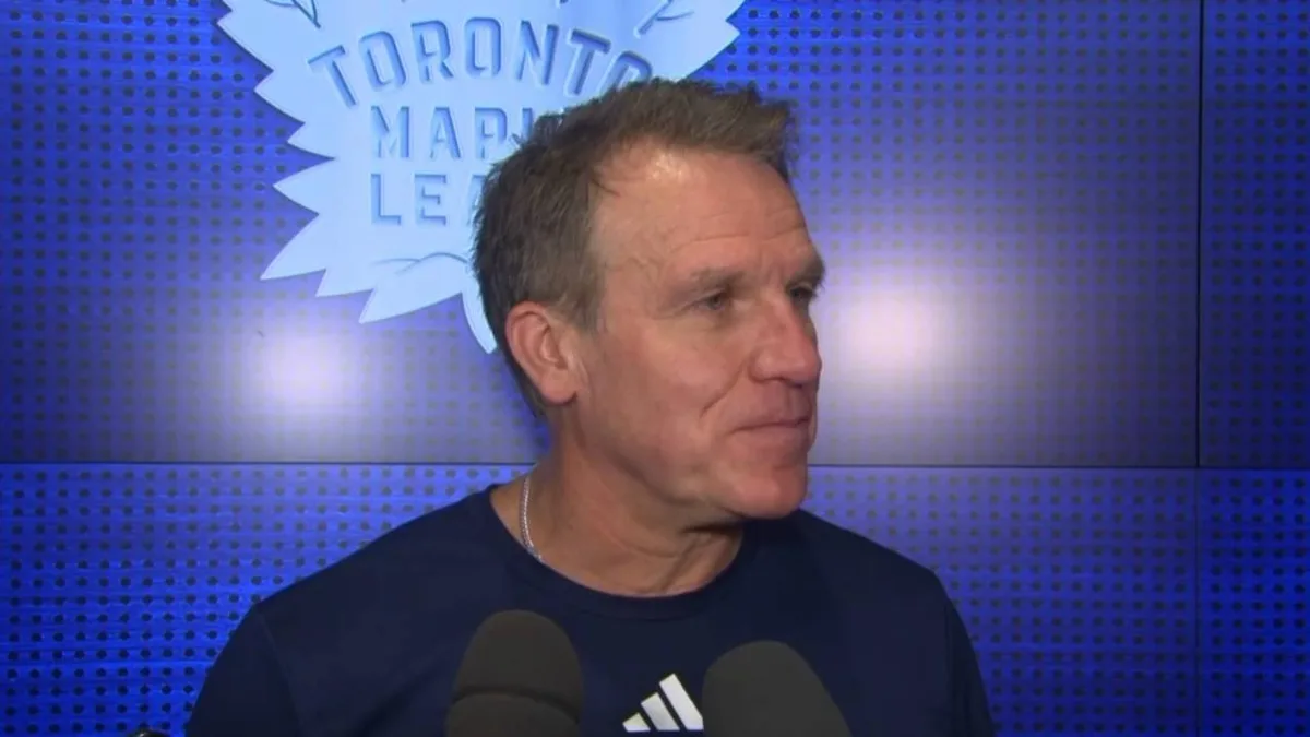 Leafs head coach Hiller addresses benching of McKenna vs. Sabres
