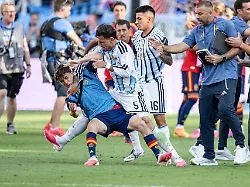 Übler Ausraster nach WM-Finale: Argentinier Paredes für zehn Spiele gesperrt