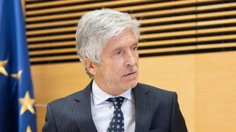 Marlaska lleva al Poder Judicial la decisiÃ³n de la jueza TardÃ³n de no permitir a la PolicÃ­a informarle sobre Ceuta