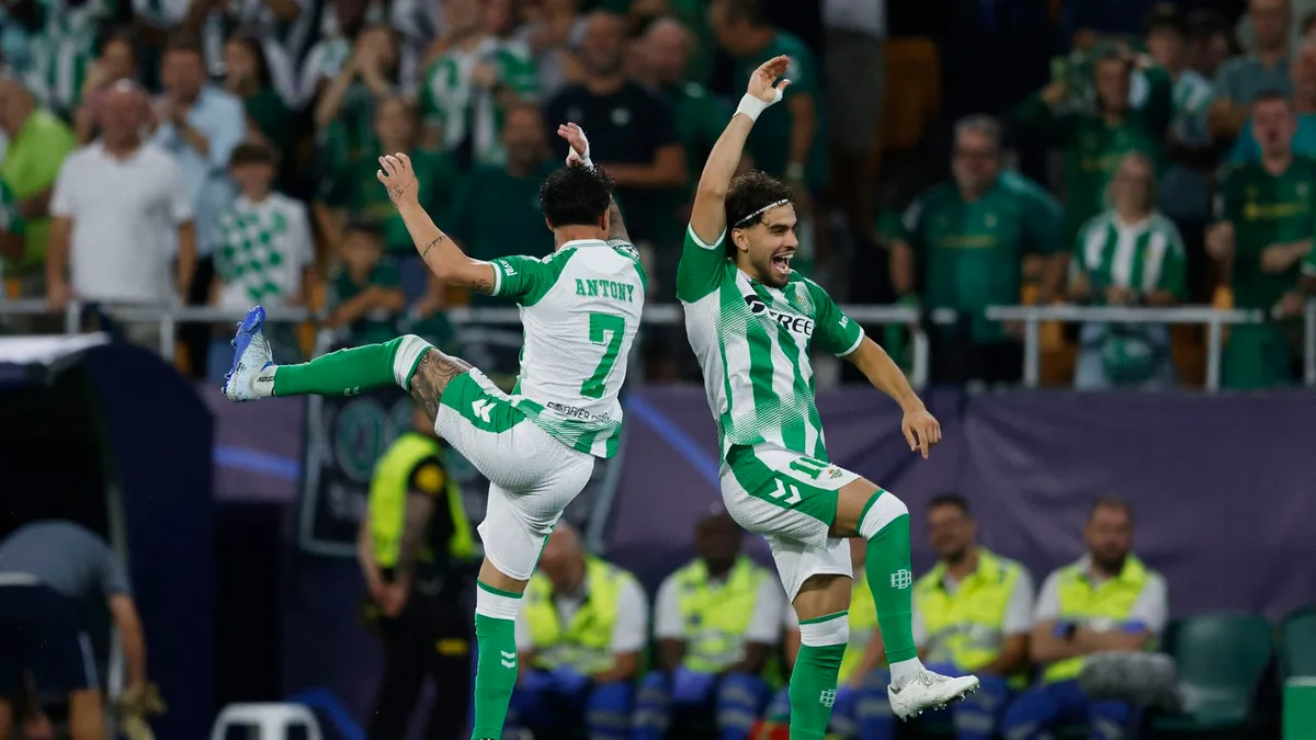 El Betis extiende su estado de felicidad ante el Oporto y sigue invicto en su regreso a la Champions (3-2)