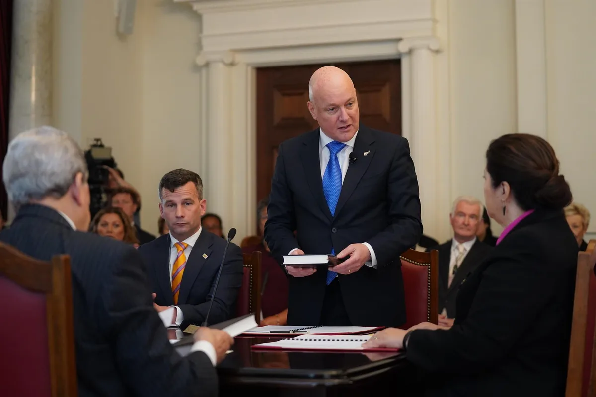 Nueva Zelanda plantea prohibir el uso de redes sociales a menores de 16 años