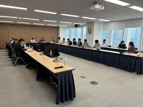 OTT 시대 유료방송의 위기…규제 완화만으로 살아날까