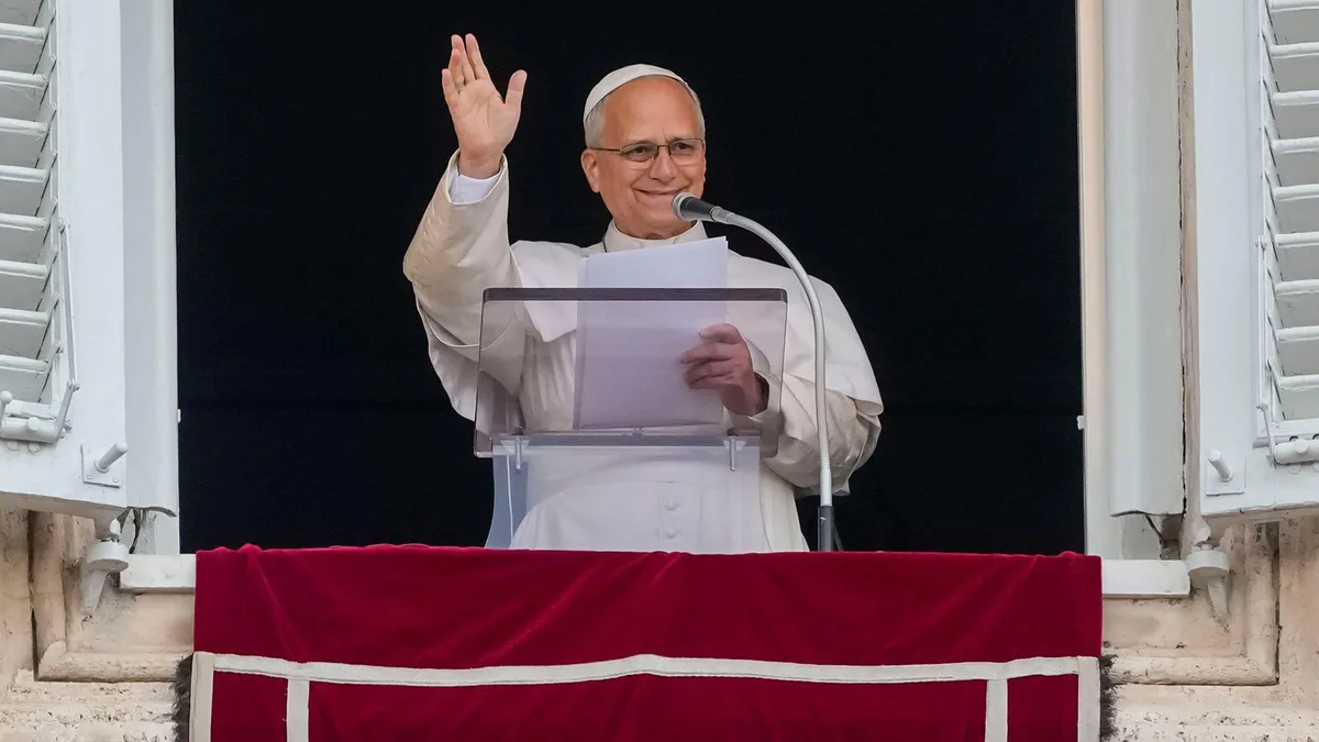 Jubel bei erstem öffentlichen Papst-Auftritt nach OP