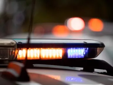 Thief dumps baby on sidewalk after stealing car with child inside