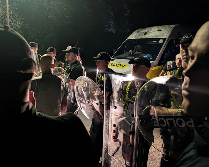 Hundreds of far-right protesters descend on Portsmouth after small boat arrival