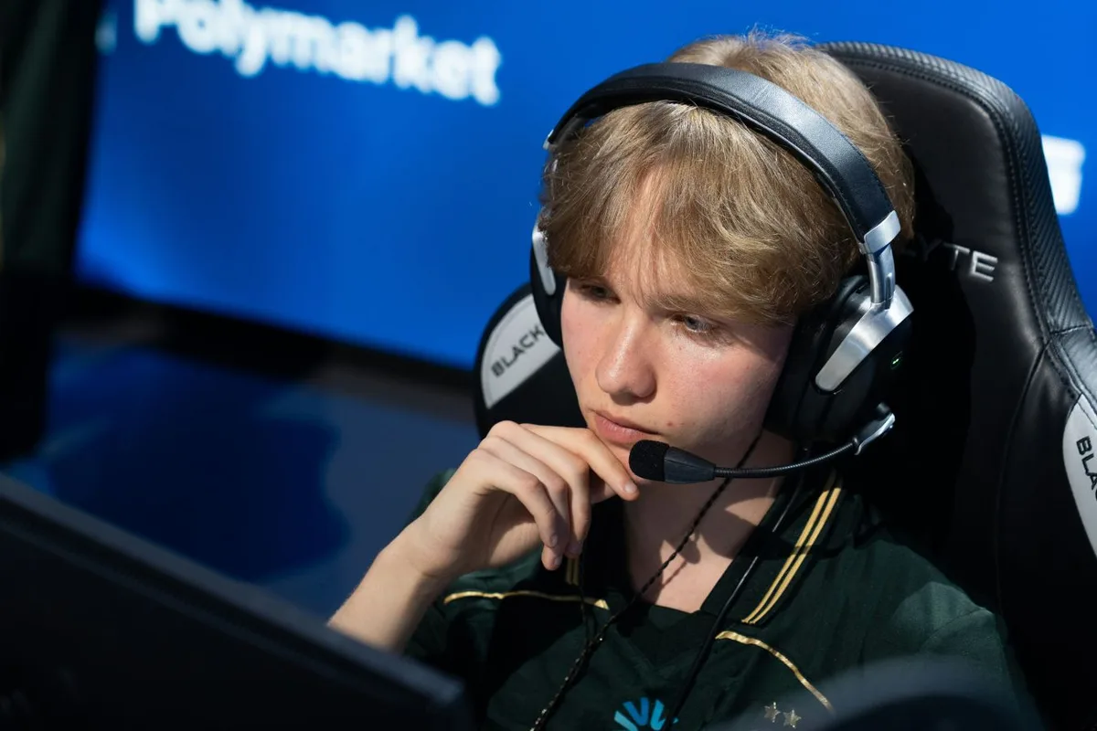 M0NESY продлил контракт с Team Falcons по CS 2 до конца 2030 года